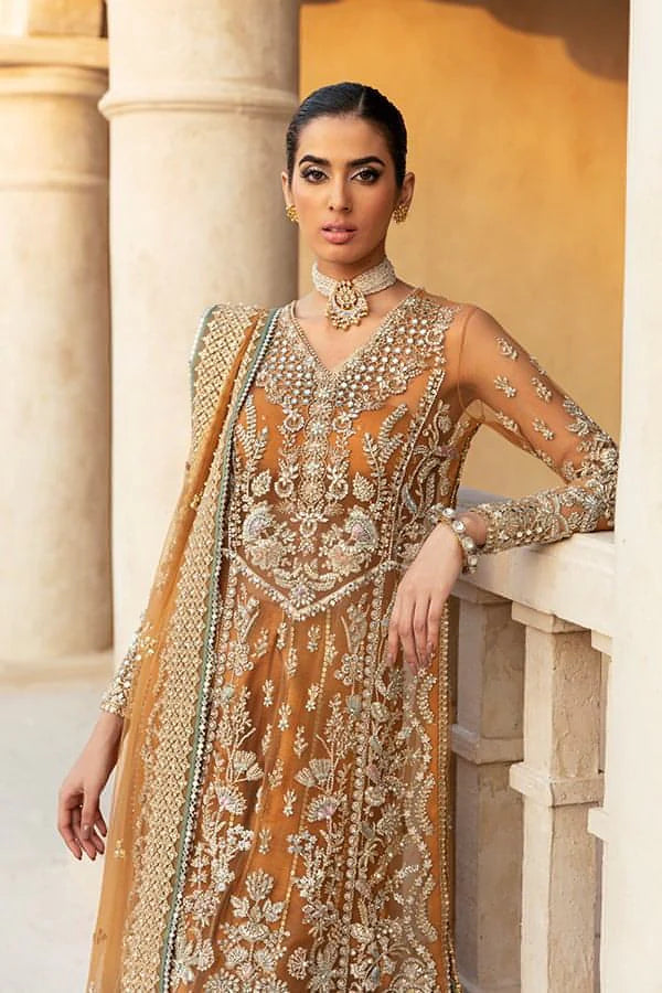 Woman Wedding Dress , woman mehndi dress