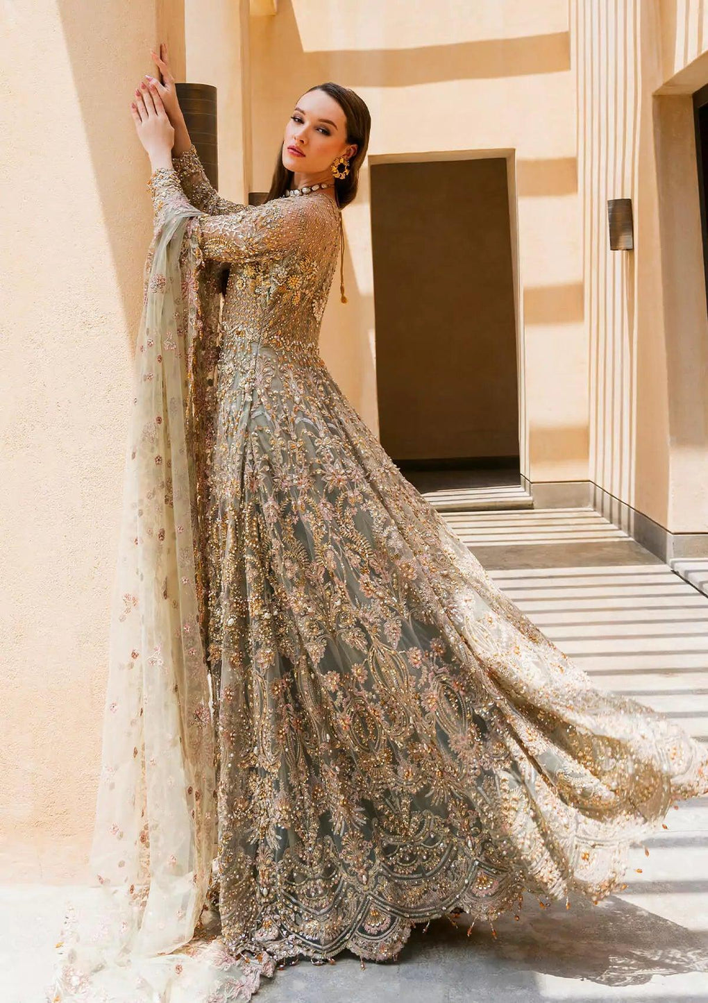 Pakistani Bridal dress , Pakistani wedding gown , Pakistani mehndi dress , Pakistani lehenga choli , Indian wedding dress , Indian lehenga choli