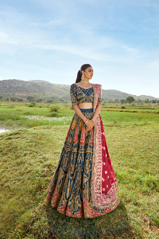 Woman Wedding Dress , Pakistani Woman Wedding Dress , Indian Woman Bridal Lehenga Choli , Ahmad Sultan Bridal Wedding Edition