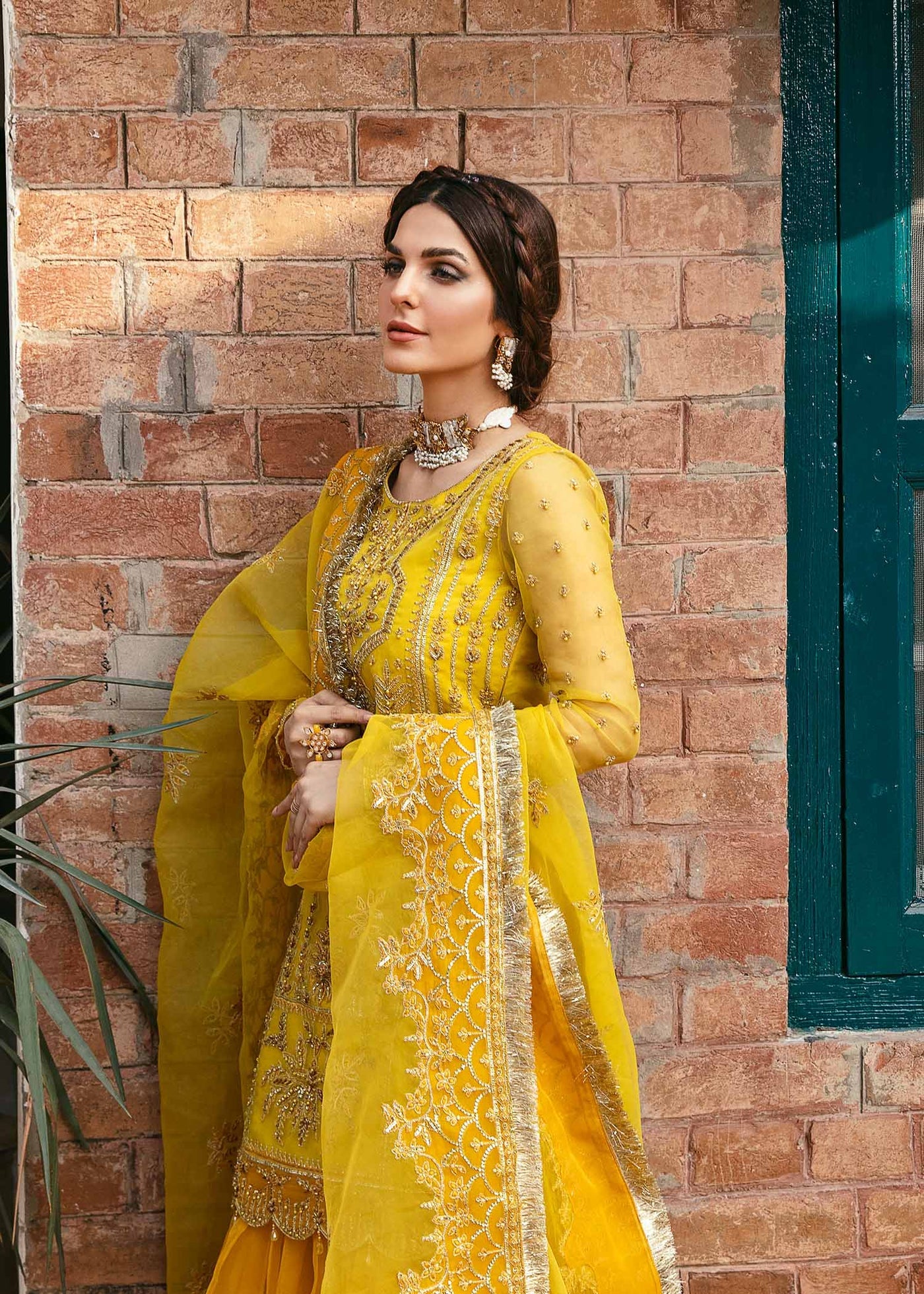 Explore a world of timeless fashion with the Royal Club Clothing collection! From exquisitely crafted bridal wear to chic everyday essentials, our designs combine tradition with contemporary flair.

#NewArrival ❤️‍🔥❤️‍🔥❤️‍🔥

Presenting this mesmerising